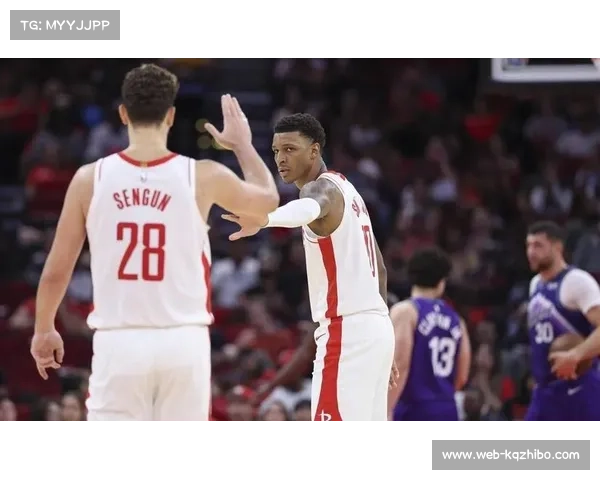 休斯顿火箭第三节36-19攻势胜国王，客场大捷